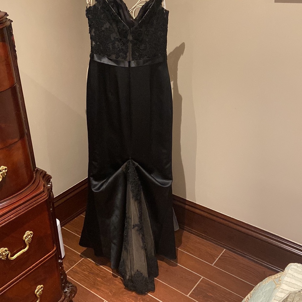 Ashley & Justin dress - Picture 6 of 6